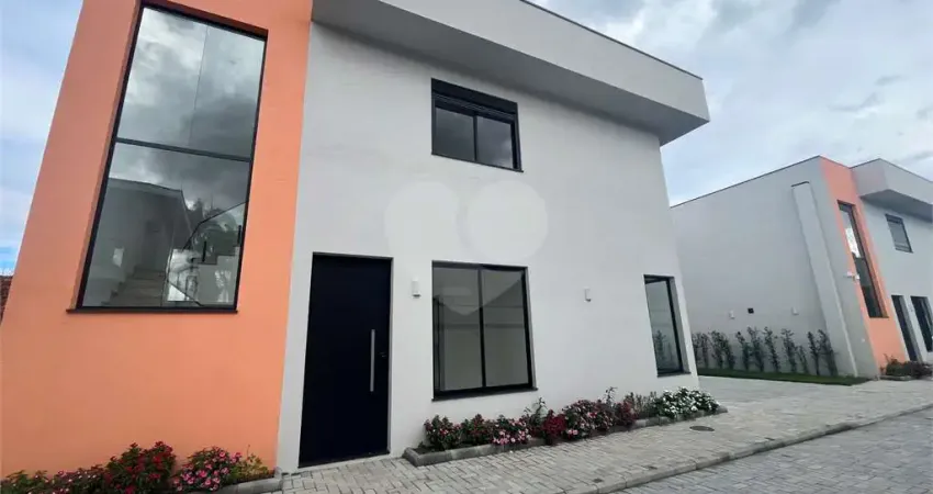 Casa em condomínio fechado com 3 quartos à venda na Vila Petrópolis, Atibaia