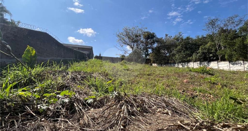 Terreno à venda na Desembargador Theodomiro De Toledo Piza, --, Nova Gardênia, Atibaia