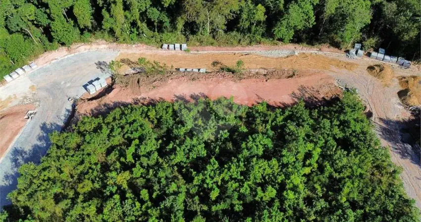 Terreno em condomínio fechado à venda na Dos Pinehiros, --, Centro, Nazaré Paulista