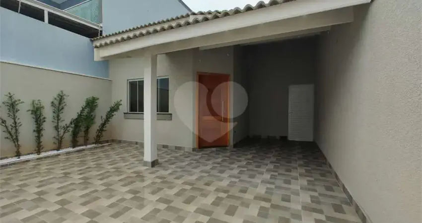 Casa térrea com 3 quartos à venda em Nova Cerejeira - SP