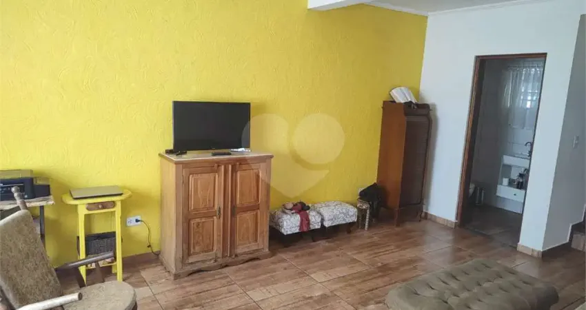 Casa com 3 quartos para locação em Jardim Do Lago - SP