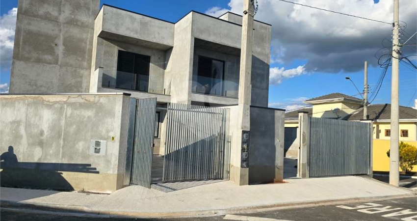 Sobrado com 2 quartos à venda em Jardim Jaraguá - SP