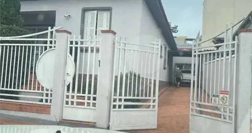 Casa com 3 quartos à venda na João Pires, --, Centro, Atibaia