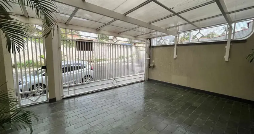 Sobrado com 3 quartos para locação em Vila Santista - SP