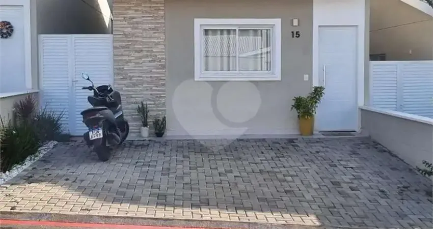 Condomínio com 2 quartos para locação em Centro - SP