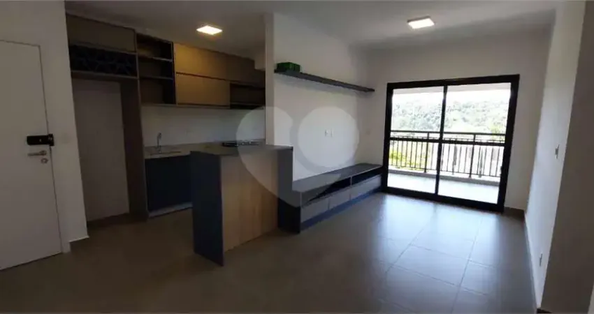 Apartamento com 3 quartos para alugar no Jardim Maristela, Atibaia