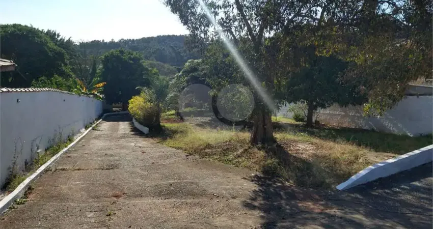 Chácara / sítio com 2 quartos à venda no Jardim Imperial, Atibaia 