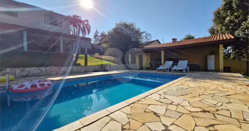 Chácara / sítio com 3 quartos à venda no Jardim Estância Brasil, Atibaia