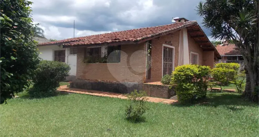 Casa térrea com 3 quartos à venda em Vila Esperia Ou Giglio - SP