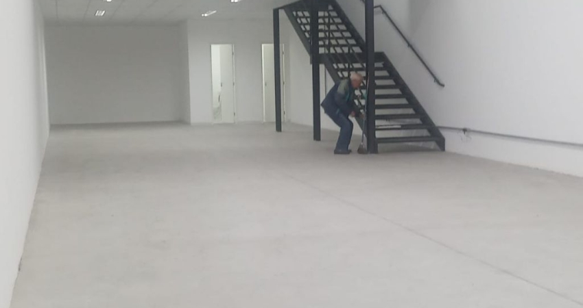 Barracão / Galpão / Depósito com 3 salas para alugar em Belenzinho, São Paulo 