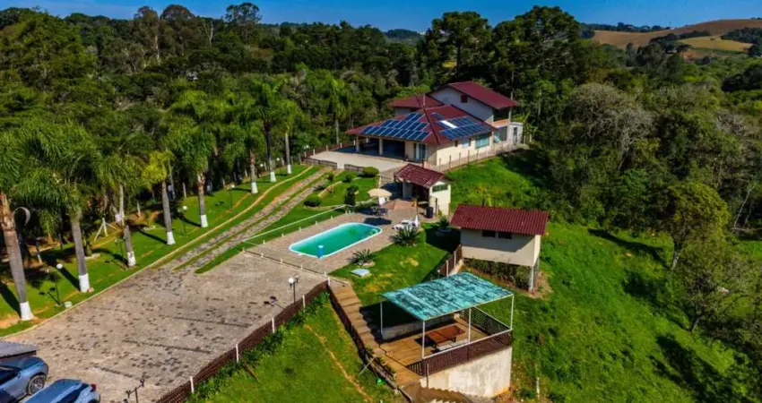Chácara no Cercadinho de 280,00 m² com 3 quartos  - 02726.001-KD