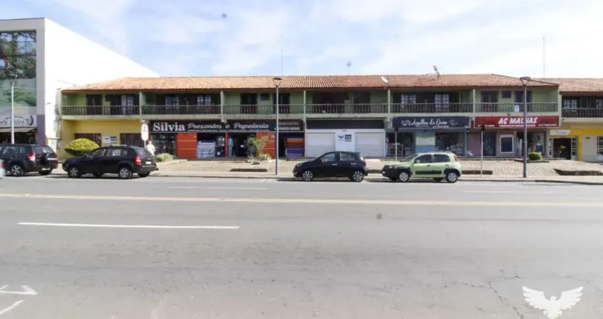 Apartamento com 3 quartos para alugar na Avenida Vereador Toaldo Túlio, 3036, São Braz, Curitiba