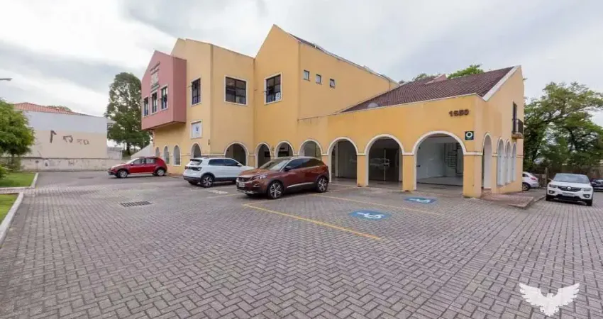 Ponto comercial para alugar na Rua Antônio Escorsin, 1650, São Braz, Curitiba