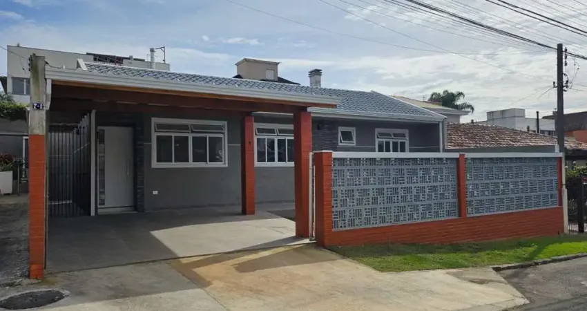 Casa com 3 quartos à venda na Henrique Joaquim Ribeiro, 772, Santa Felicidade, Curitiba