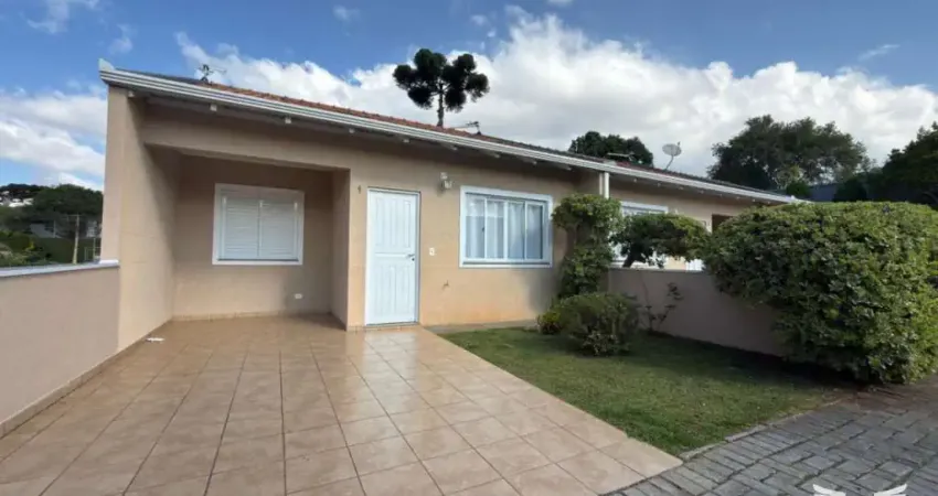 Casa com 3 quartos para alugar na Rua Theóphilo Benato, 35, São Braz, Curitiba