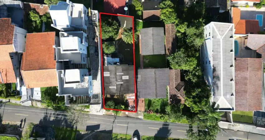 Terreno à venda na Rua Barão de Studart, 85, Vista Alegre, Curitiba