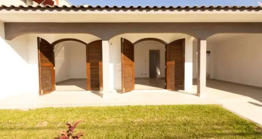 Casa com 3 quartos à venda na Rua Alfredo Scorsin, 313, São Braz, Curitiba