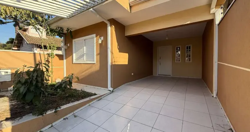 Casa com 2 quartos para alugar na Rua Leopoldo Malewschik, 25, Loteamento Marinoni, Almirante Tamandaré