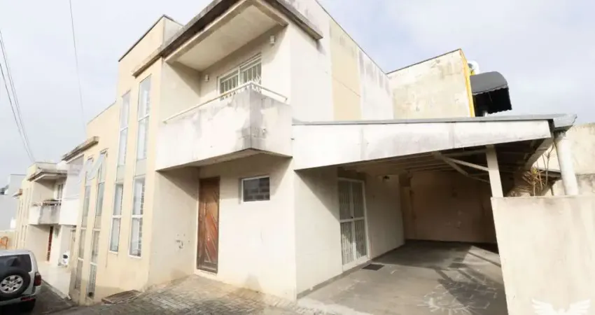 Casa com 3 quartos para alugar na Rua Gentil Antunes Branco, 313, Santa Felicidade, Curitiba