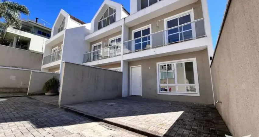 Casa com 3 quartos para alugar na Rua Estelita Sarraf Scorsin, 45, Santa Felicidade, Curitiba