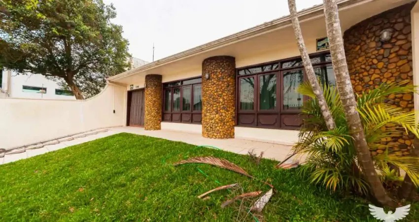 Casa com 3 quartos à venda na Rua Fátima Bark, 1760, Capão Raso, Curitiba