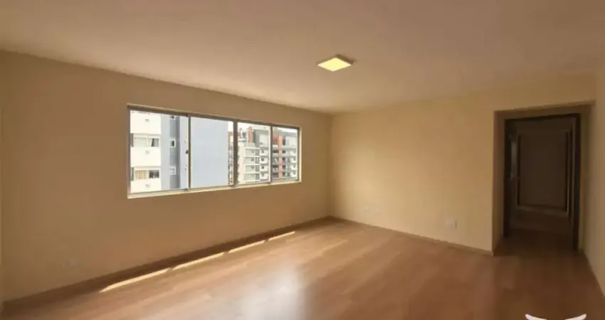 Apartamento com 3 quartos para alugar na Rua Urbano Lopes, 470, Cristo Rei, Curitiba