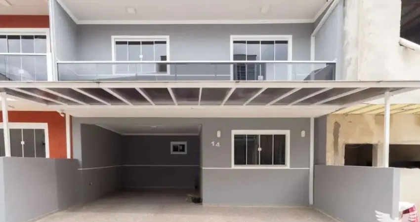 Casa com 3 quartos para alugar na Rua João Volpe, 658, Butiatuvinha, Curitiba