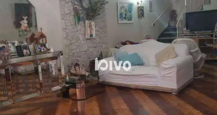 Sobrado com 3 quartos e 2 vagas à venda, 221 m² por R$ 1.150.000 - Mirandópolis