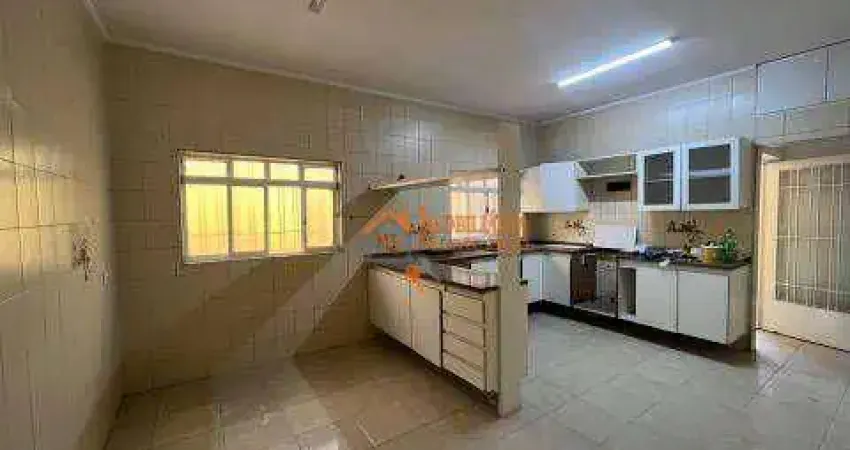 Sobrado com 3 dormitórios à venda por R$ 900.000,00 - Vila Rosália - Guarulhos/SP