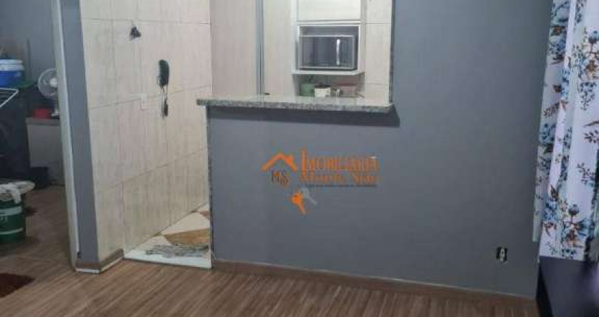 Apartamento com 2 dormitórios à venda, 42 m² por R$ 198.000,00 - Água Chata - Guarulhos/SP