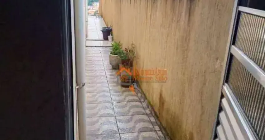 Sobrado com 3 dormitórios à venda, 170 m² por R$ 689.000,00 - Cidade Soberana - Guarulhos/SP