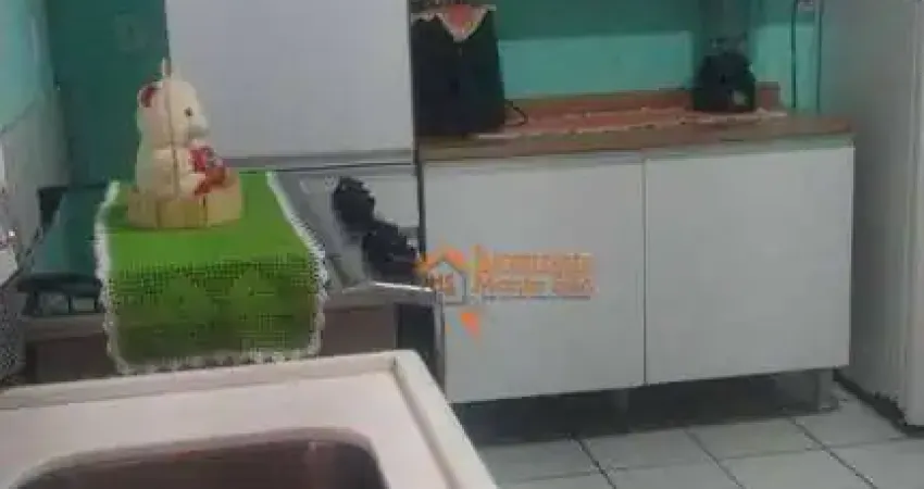 Sobrado com 3 dormitórios à venda, 140 m² por R$ 199.000,00 - Cidade Soberana - Guarulhos/SP