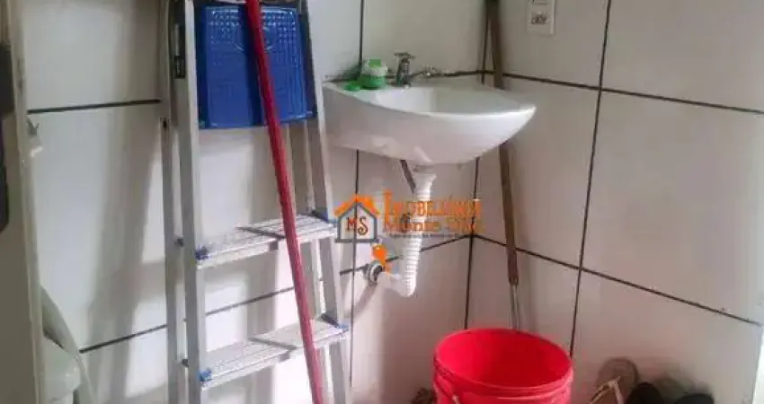 Apartamento com 2 dormitórios à venda, 45 m² por R$ 125.000,00 - Jardim Guilhermino - Guarulhos/SP