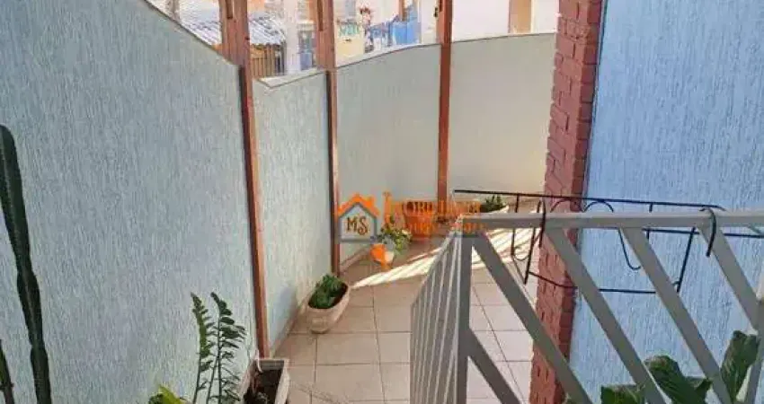 Sobrado com 3 dormitórios à venda, 129 m² por R$ 810.000,00 - Vila Moreira - Guarulhos/SP
