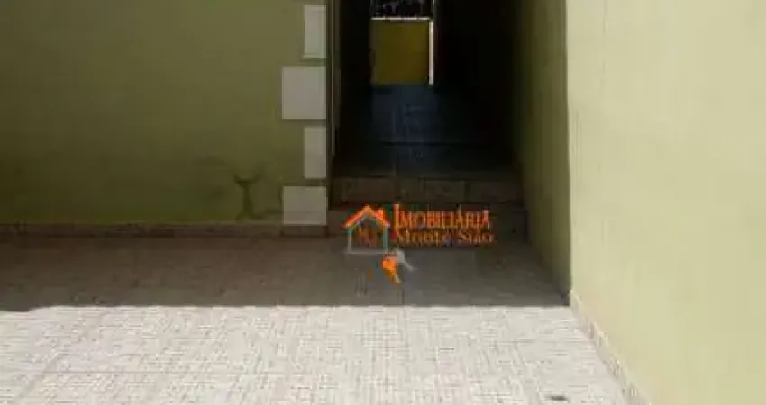 Sobrado com 3 dormitórios à venda, 200 m² por R$ 550.000,00 - Vila Carmela II - Guarulhos/SP