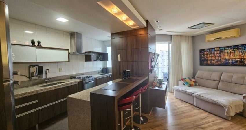 Apartamento com 02 quartos sendo 01 suíte 02 BWC localizado em Campinas - São José.