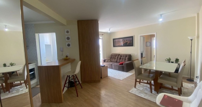 Apartamento com 02 quartos sendo 01 suíte 02 BWC localizado no Estreito - Fpólis.