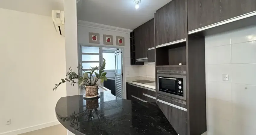 Apartamento com 03 quartos sendo 01 suíte 03 BWC localizado no bairro Canto do Estreito - Fpólis SC.