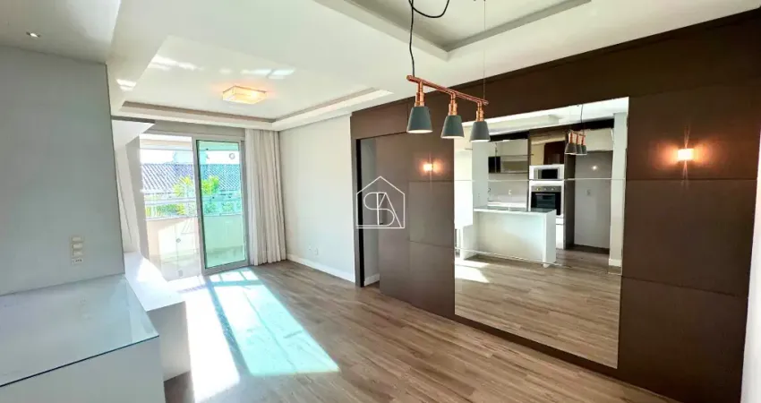 Apartamento com 03 quartos sendo 01 suíte 02 BWC localizado em Barreiros São José SC.
