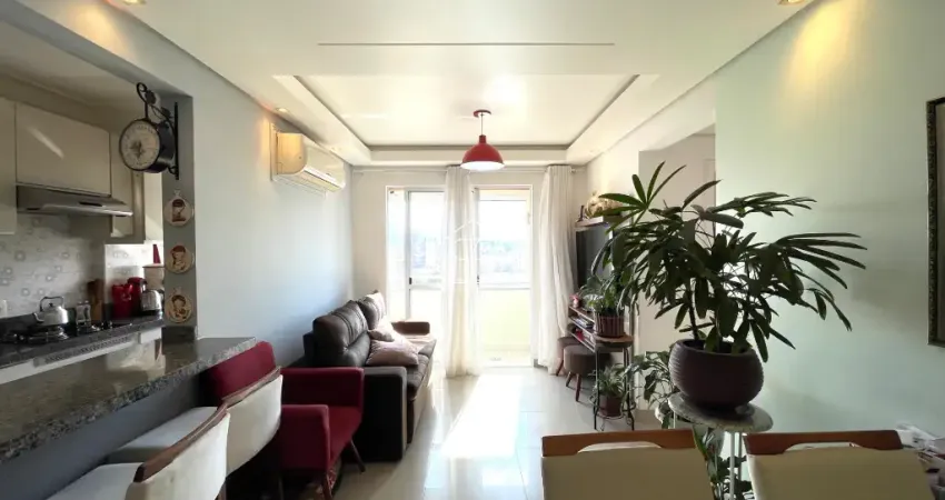 Apartamento com 02 quartos 01 BWC localizado no Jardim Cidade São José SC.