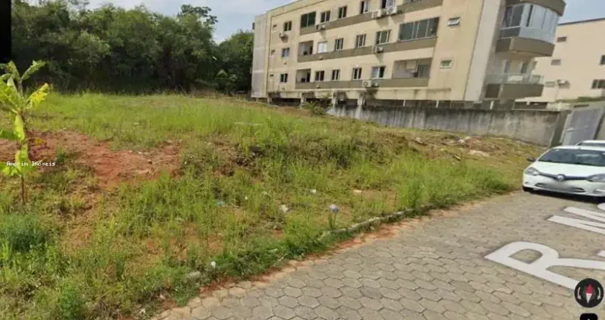 Terreno à venda na Rua Maria Elizabete Marques de Mattos, 1OO, Areias, São José