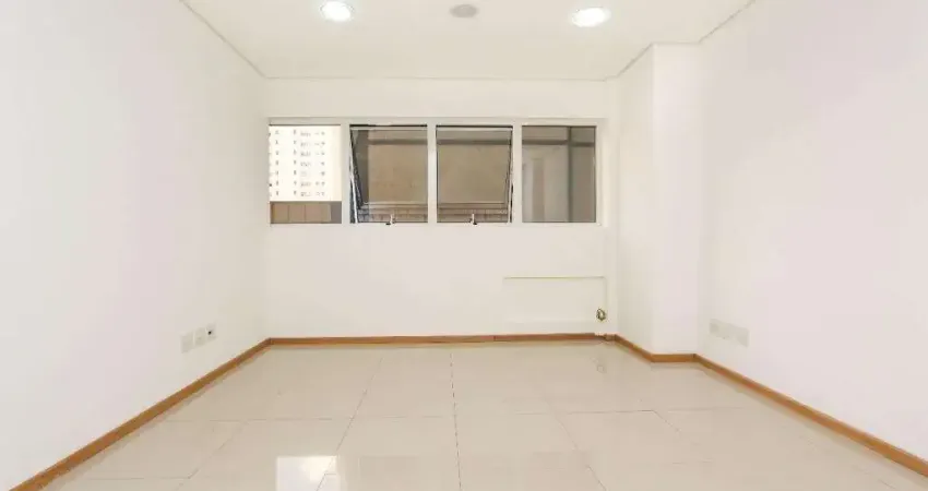 Sala comercial com 1 sala para alugar na Rua Emiliano Perneta, 390, Centro, Curitiba