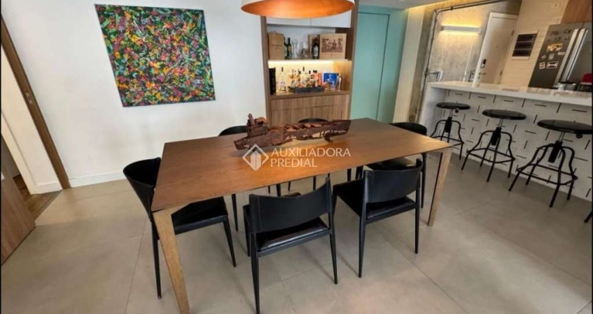 Apartamento com 3 quartos à venda na Praça Irmãos Karmam, 111, Sumaré, São Paulo