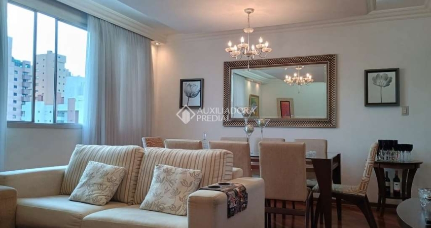 Apartamento com 3 quartos para alugar na Rua Monte Alegre, 354, Santo Antônio, São Caetano do Sul