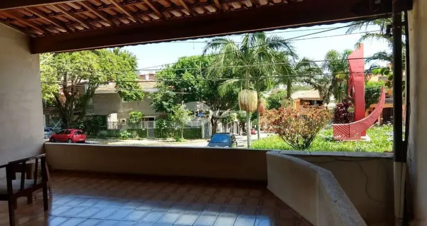 Casa com 2 quartos à venda na Rua Sabino Leandrini, 6, Olímpico, São Caetano do Sul