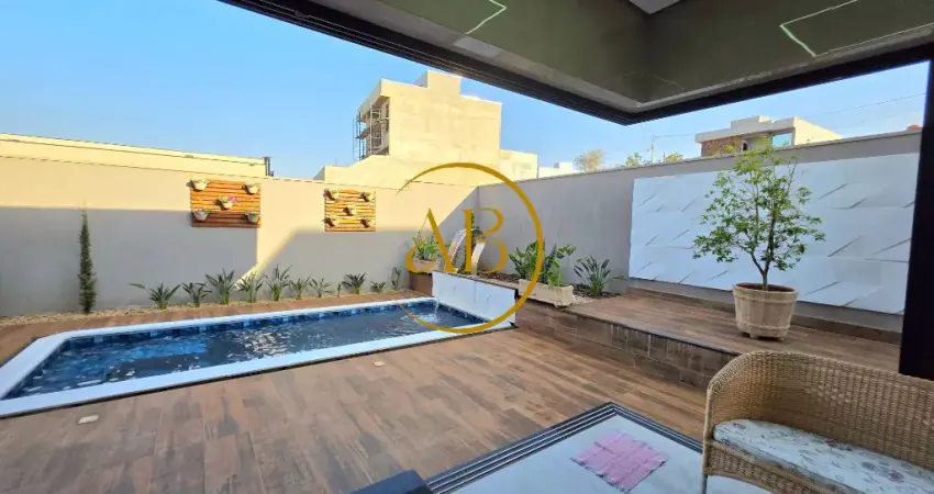 Linda casa com muito espaço de quintal e área de lazer completa