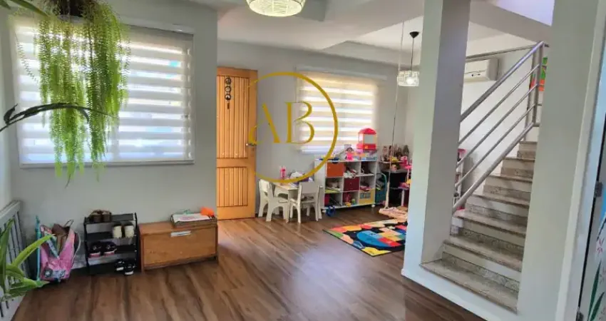 Linda casa no condomínio turmalina com muito lazer e segurança