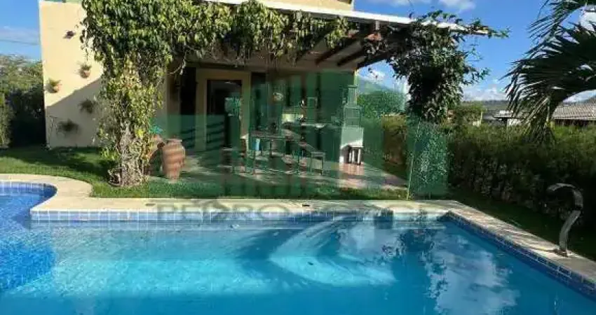 Casa de Alto padrão em condomínio com 05 quartos, em Gravatá/PE