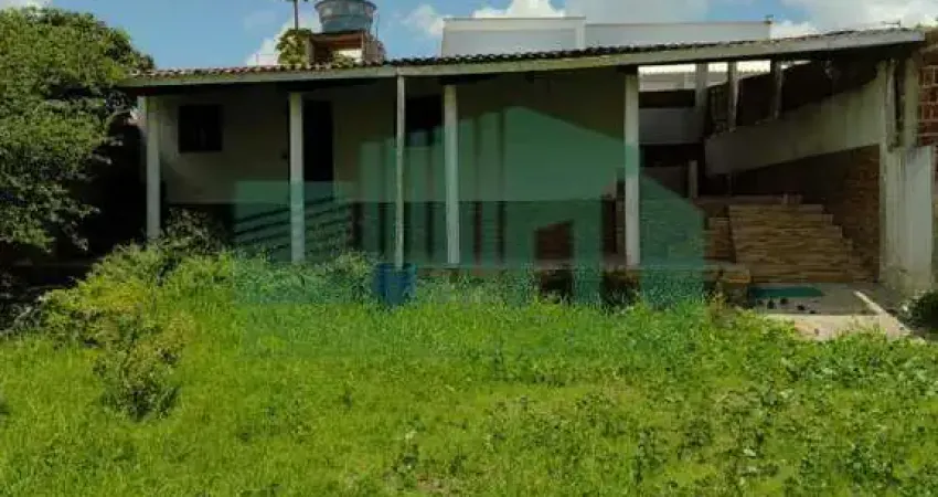 Casa à venda na Avenida Maria Emília de Farias Neves, Porta Florada, Gravatá