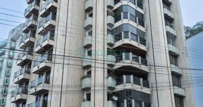 Apartamento Espetacular 4Q em bairro nobre